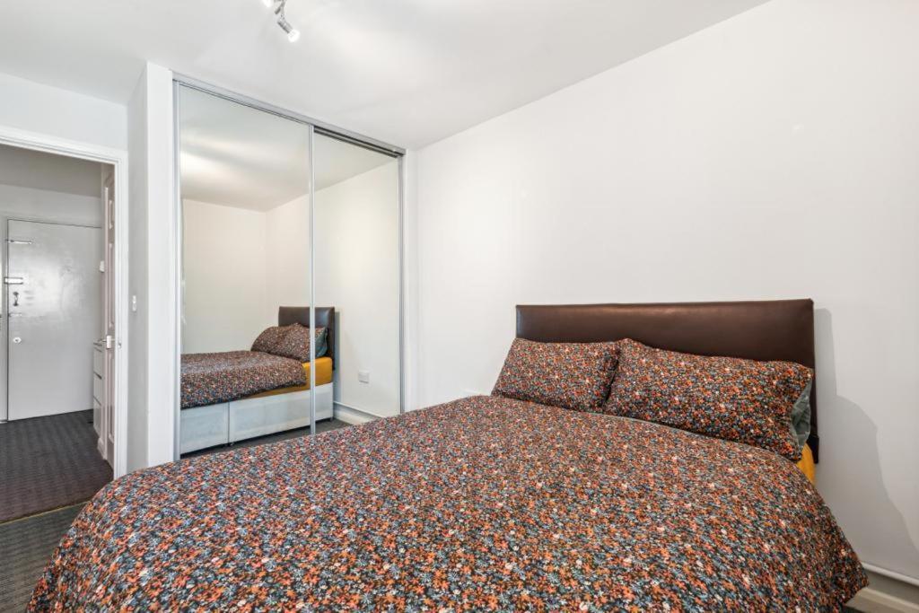 Docklands Cozy View Apartment ロンドン エクステリア 写真
